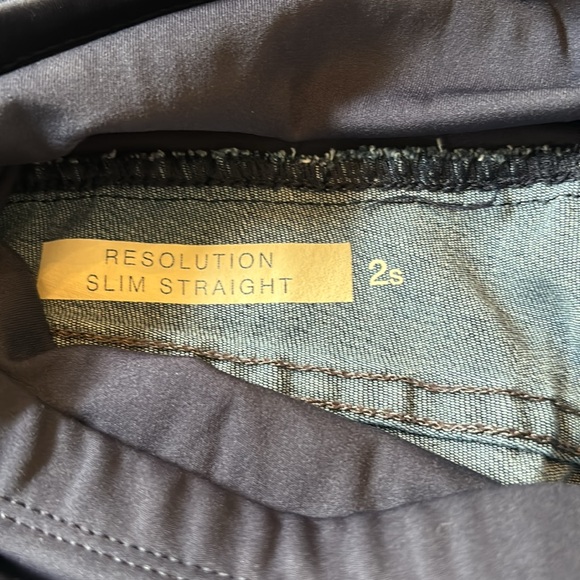 Women’s GAP maternity Jeans- size 2s - Picture 3 of 5